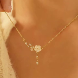 Minimal Flower Pendant